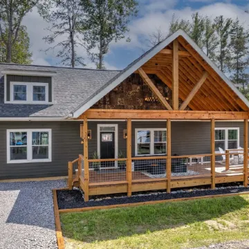Spacious Mountain Retreat! Hot Tub, Game Room, Near Asheville