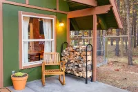 Cozy A frame cabin near the Deschutes River.