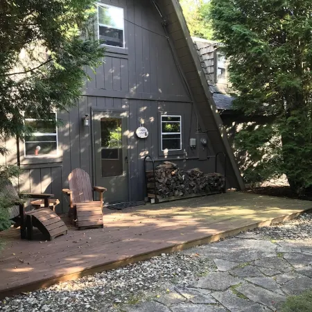 Bailey's Harbor Cabin Secluded in Woods,Walking distance to Kangaroo Lake-DUPLEX