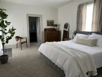 Charming 1920s Bungalow- Stay Where Hgtv's Hometown Takeover Stayed!