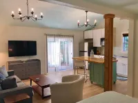 Private Studio Just two block to Lassing park waterfront