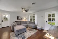 New SPA! Dwntwn DRIP Bluff St Cottage & Guest House! Walk to Food, Bars & Music!