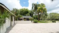 🏖 Unwind & Relax Bay View NEW GAME ROOM Heated Pool Close to Beaches