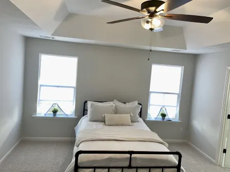 NEW MODERN Ranch-Style home — minutes from the course ! ⛳️