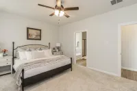 Cozy NEW Home in the Heart of Lafayette! Hotels near Lafayette Regional Airport
