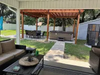 Mental Health Getaway W/Large Private Backyard/Fire Pits Gas & Wood!