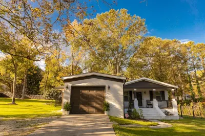 New Hope House! 20 Min to RDU| Outdoor Kitchen! Hotels near rue21