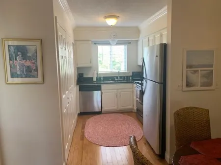 Freshly Updated 2 Bed/2 Bath