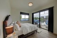 Waterfront Loft in the Heart of Sandpoint