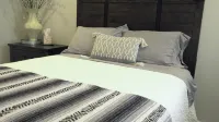 San Diego's Sustainable Couples Retreat, Modern-Rustic Design with Zen Vibes Hotel in zona Daiso