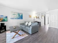 Oceanfront/Ground Floor, Sleeps 4, A/C!!, Steps to the ocean. LOCATION!!!!