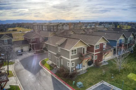 2 bd, 2 bath, Great Location in Bozeman near Costco, I-90, and food and shopping Отели в г. Бозмен