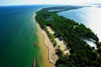 Rare 8BR Duplex near Presque Isle! Wifi & walkable