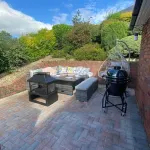 Luxury 4-5 Bed Home with Games Room and Balcony