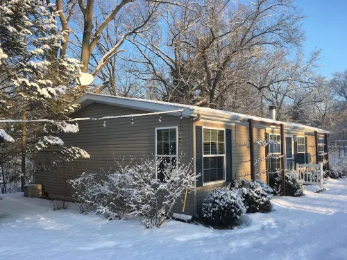 Creekside House on 30 Acres with Kayaks/Pool/Farm/River/Trails/Pets, near Beach