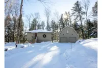 Private Brookside Getaway