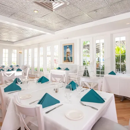 Tween Waters Island Resort & Spa