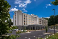 Hampton Inn & Suites Asheville Biltmore Village Hotel berhampiran Balsam Building