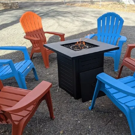 Whipple Vacay: Centrally located, walking distance to Yavapai medical center.