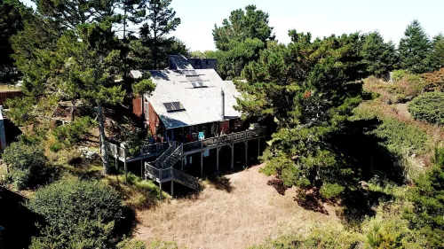 Captivating Muir Beach Home With Sweeping Views and Fast/Stable Wireless Wifi - 4-Star