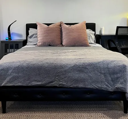 STUDIO apt.  nightly or monthly stays with washer, dryer, work space and WiFi Отели рядом с достопримечательностью «Моррис Арборетум & Гарденс оф Юниверсити оф Пенсильвания»