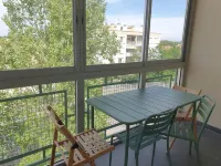 Beautiful air-conditioned 3 room apartment in Boucanet