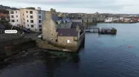 Central Lerwick holiday apartment