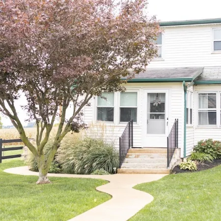 Amish School House & Farm House Apt in Lancaster
