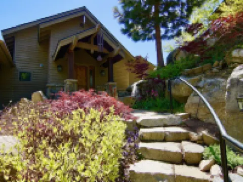 Air Conditioned Luxury - Epic Heavenly & Lake Tahoe Views + Hot Tub + Peloton Hotels in Zephyr Cove–Round Hill Village