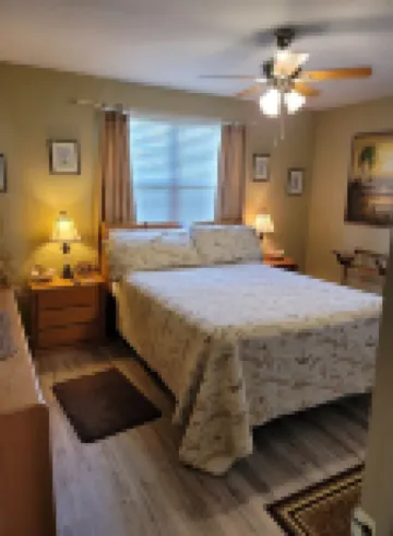 Cozy Ormond Bungalow Hotels in Ormond-by-the-Sea