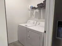 Adventure Basecamp: Newly Built Retreat steps from Downtown Victor