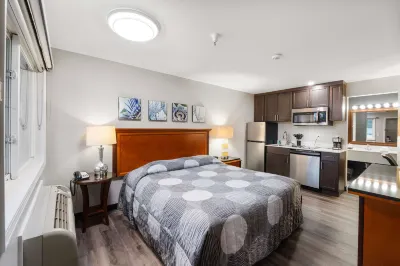 Basecamp Puyallup a Travelodge by Wyndham Hotels near Safeway