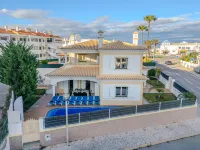 Colibri Hotels in Guia