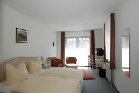 Hotel Ännchen Hôtels à : MayschoB