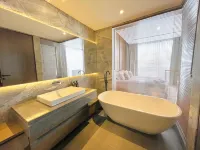 BugenVilla Bandung, 4BR, Heated Swimming Pool - 4 stjerner