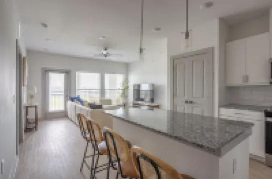 Feel@Home I Rosenberg I Lakeview