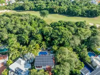 Luxurious 6-Bedroom Villa with Private Pool in Playa del Carmen - Villas