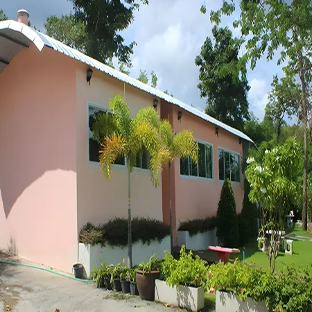 Baan Fahsai Resort