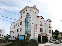 Goodstay Equus Motel Hotel dekat Museum of Sex and Health