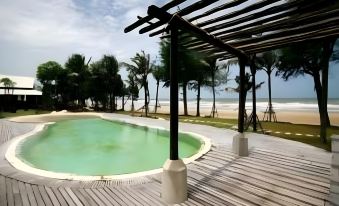 Chivaree Hotel and Resort