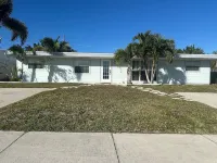 Family Home with Heated Pool in a Quiet Area
