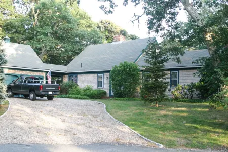 Secluded Chatham Cape Cod House Stage Harbor Area
