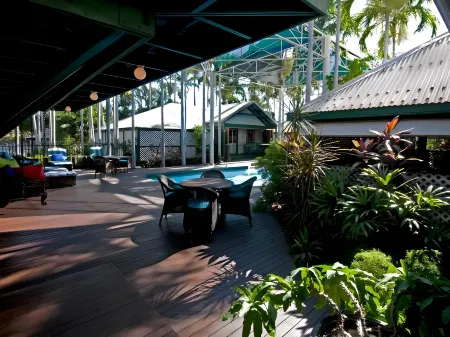 Pinctada McAlpine House