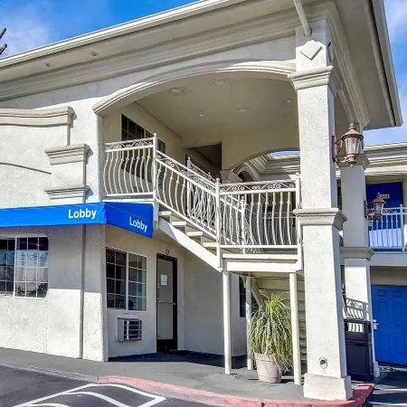 Motel 6 Garden Grove, CA