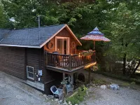 Highland Cottage Super Cute-Close to Everything in Lake Placid