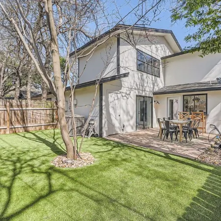 New 3 BDRM Home Northwest Austin/Near Q2 & Domain Отели рядом с достопримечательностью «Озеро Трэвис»