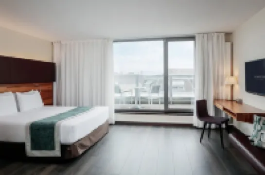 โรงแรมยูโรสตาร์ เอมบาสซี