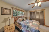 LAKE CHATUGE, Your own private resort, 9 Bdrm, Pickleball, Pool, Boat Rental