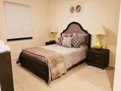 Clearwater Vacation Beach 1Bedroom Condo fits 2-4ppl Book Now Get Discounts!!!!