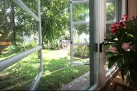 Charming Guesthouse Studio To  Elegant 1920s Spanish Home